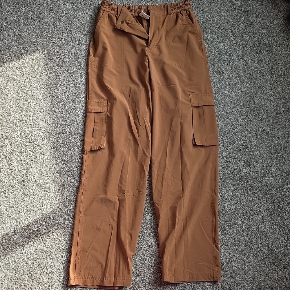 Aerie Women's Brown Cargo Trousers